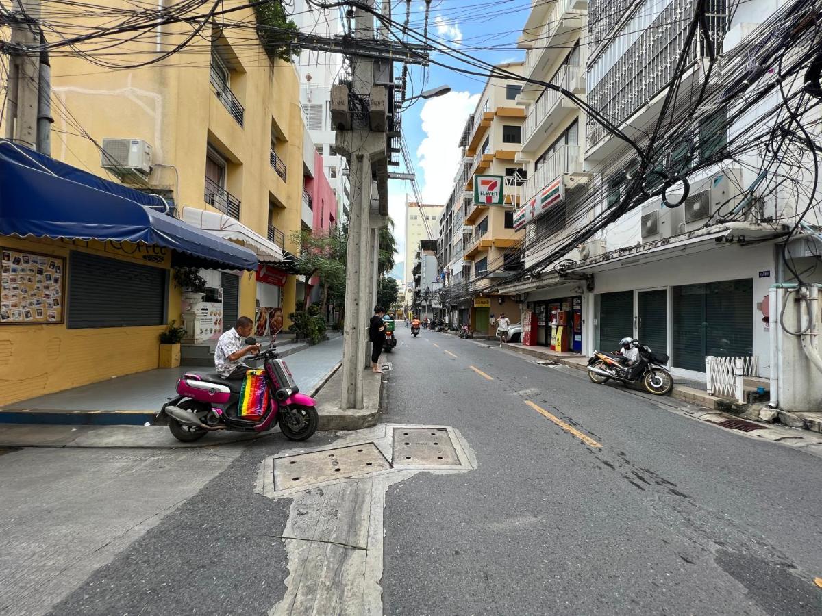 Thaiphiphat House Bangkok Ngoại thất bức ảnh