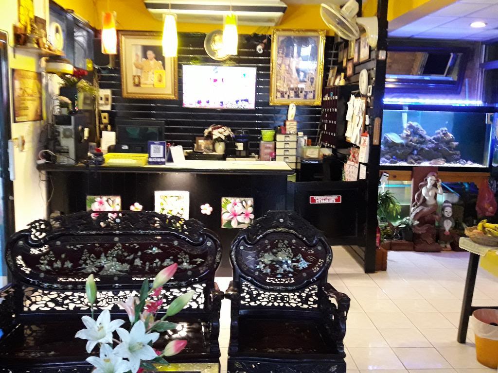 Thaiphiphat House Bangkok Ngoại thất bức ảnh
