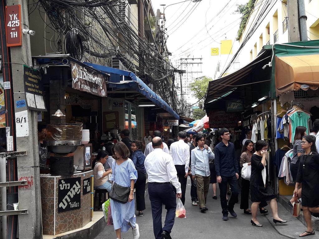 Thaiphiphat House Bangkok Ngoại thất bức ảnh