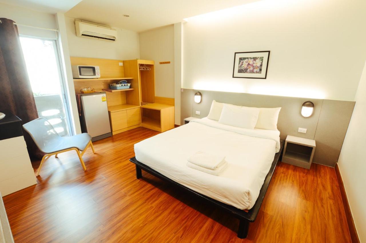 Thaiphiphat House Bangkok Ngoại thất bức ảnh