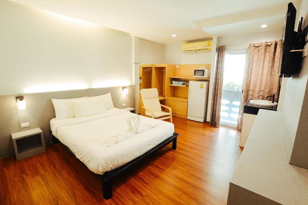 Thaiphiphat House Bangkok Ngoại thất bức ảnh