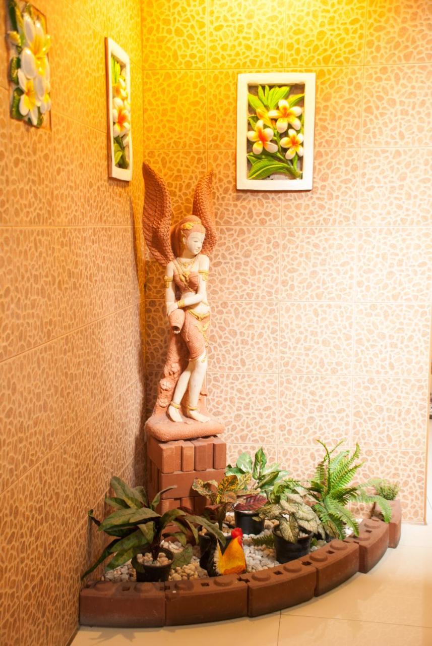 Thaiphiphat House Bangkok Ngoại thất bức ảnh